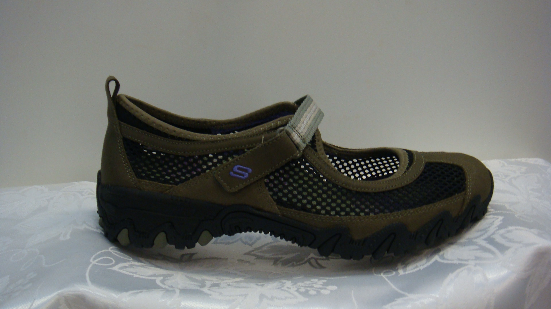Sandal Skechers, "Open air"  ballerinamodell, oliv.