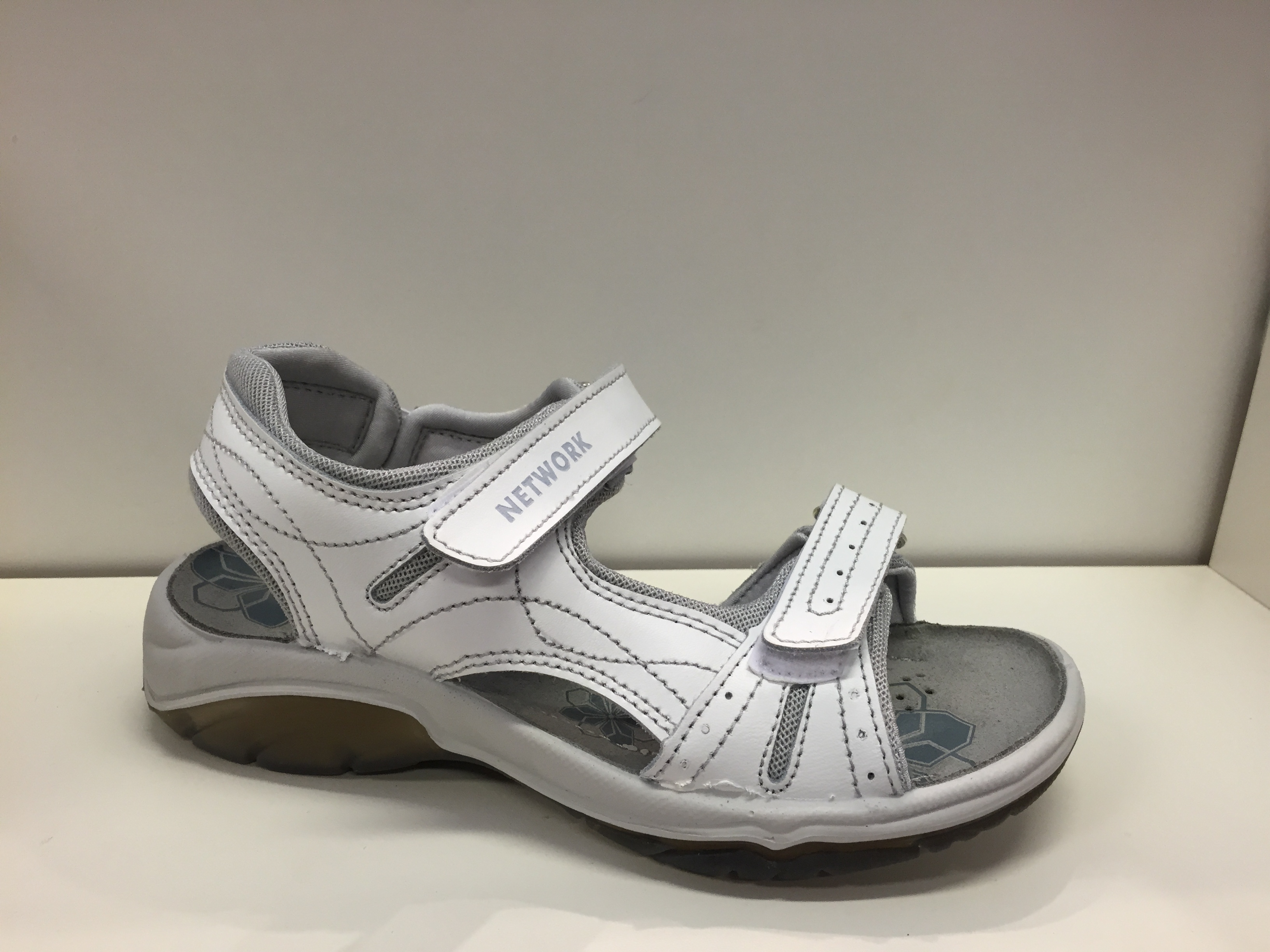 Skinnsandal vit