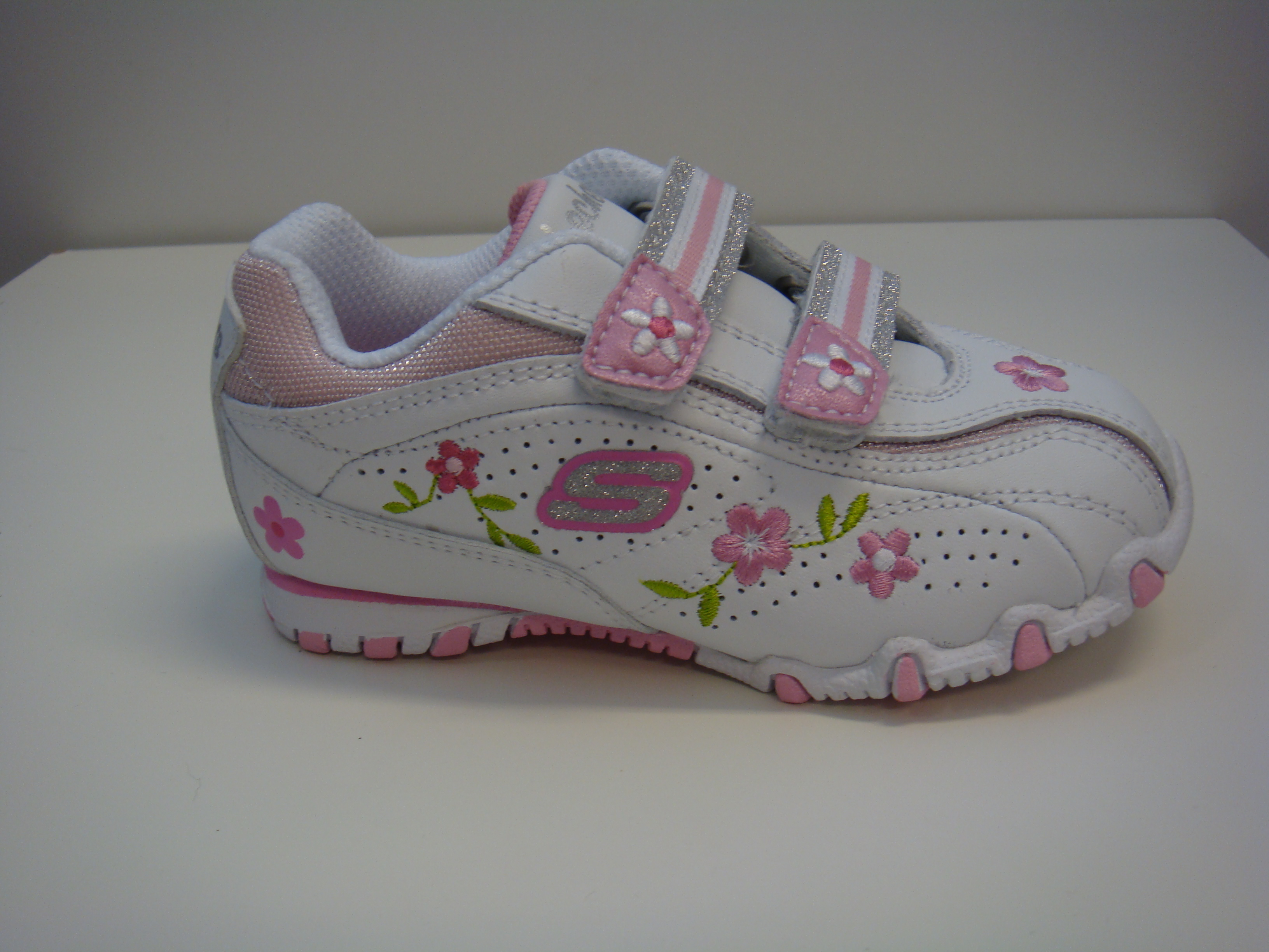 Vit/rosa skinnsko Skechers