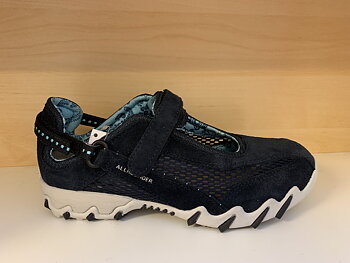 Skön fotriktig sko med löstagbar innersula, mörkblå med ljusblått mönstrat foder.  Allrounder-Mephisto