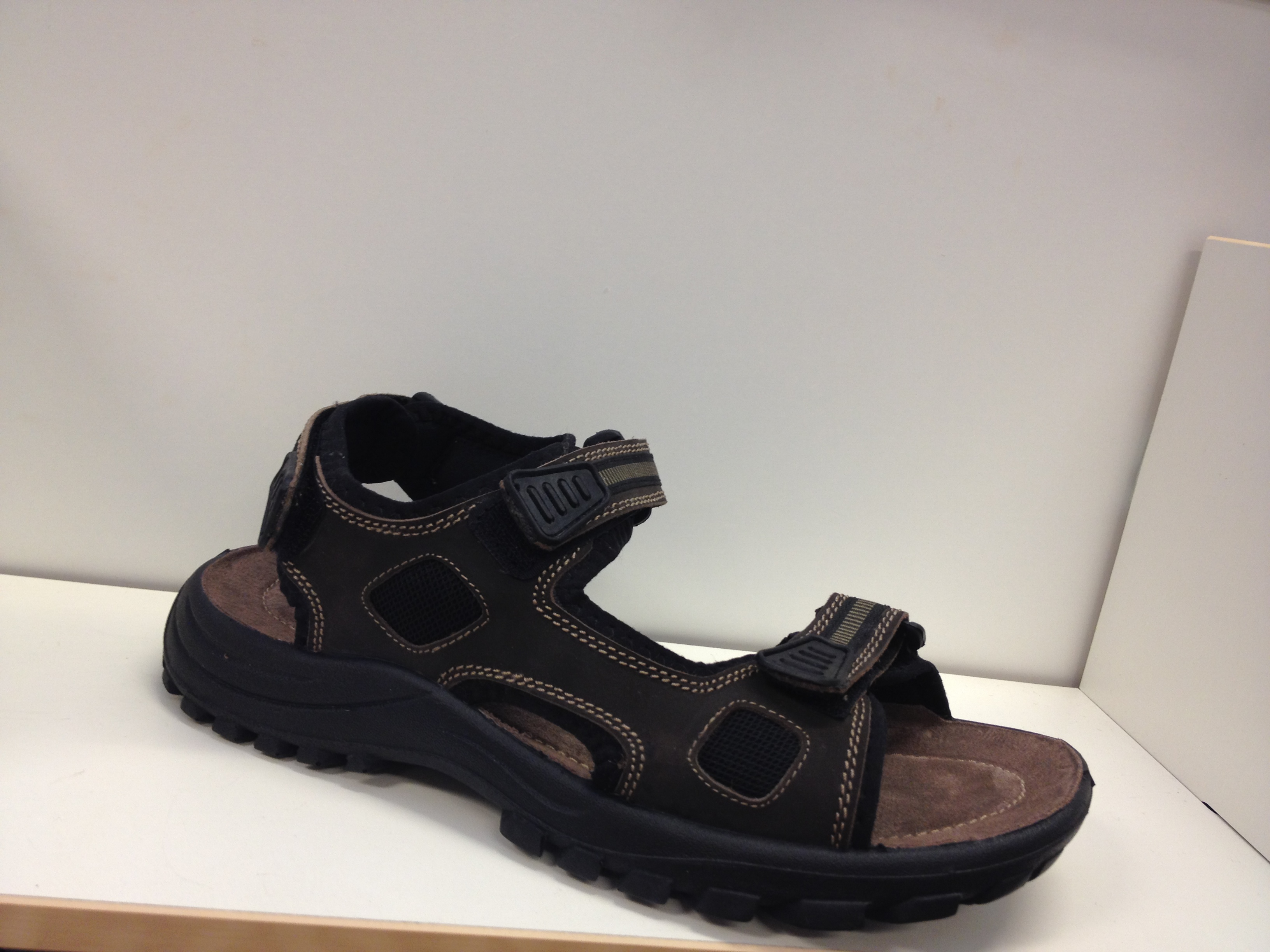 Superskön brun sandal i herrstorlekar