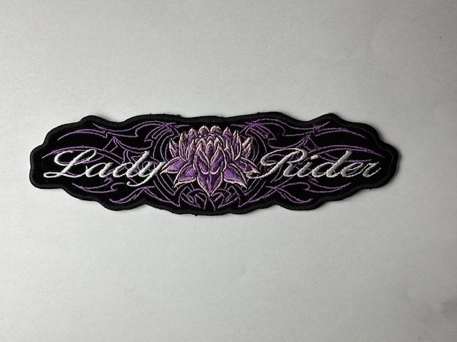 Lady Rider Purple Patch Brodyrmärke. (20x5cm) - 3
