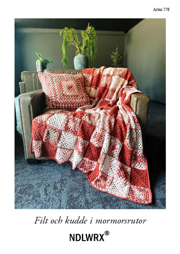 Mönster. Filt och kudde. (778)