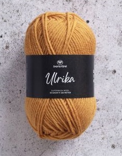 Ulrika. . Golden curry. (7036)