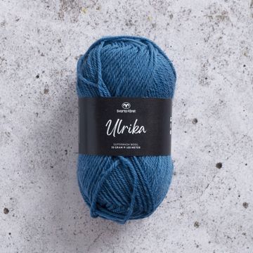 Ulrika.  Blue moon (7073)