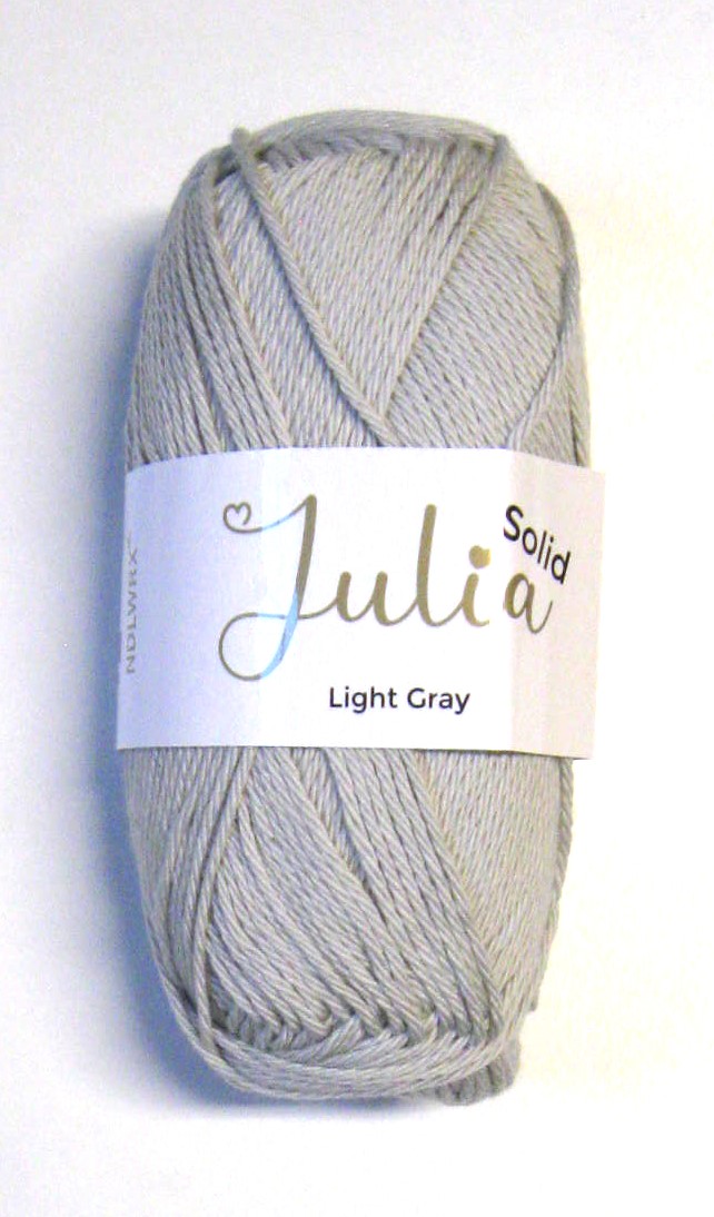 Julia. Ljusgrå (2004)