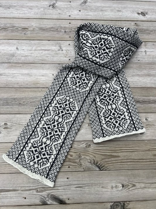 Mönster. Halsduk. (23049)