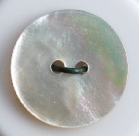 Pärlemo 18 mm.