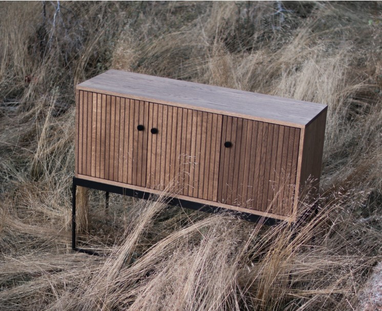 KOMPLEMENTMÖBLER- Side-tables, Skåp & Puffar