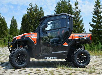 Komplett Hytt med Vindruta, torkare & värmepaket Polaris General