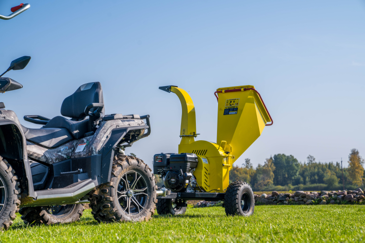 Flismaskin bogserad för ATV  Briggs & Stratton Gen2