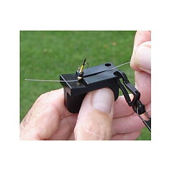 Magnetic Tippet Threader