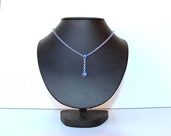 Sky blå hjärta halsband