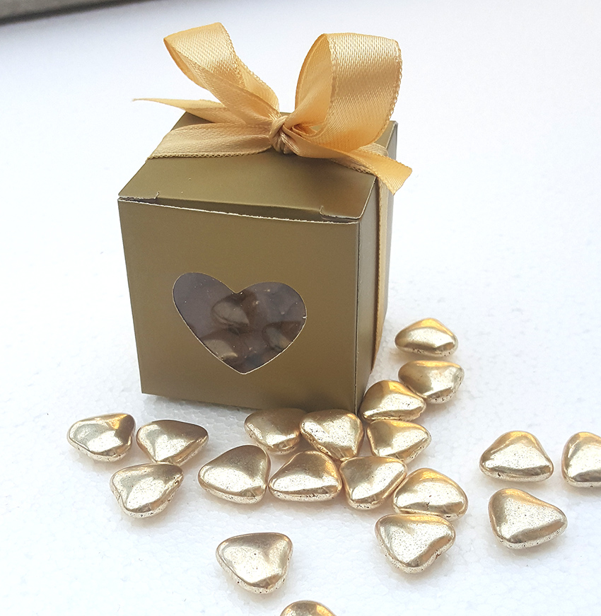 Presentask med hjärtformat fönster Guld 10 st Inklusive band