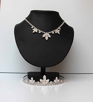 Sky Match halsband