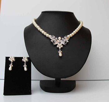 Set Pärla halsband & örhängen