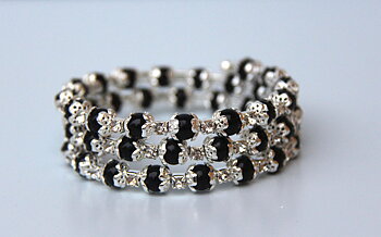 Fast Svart armband