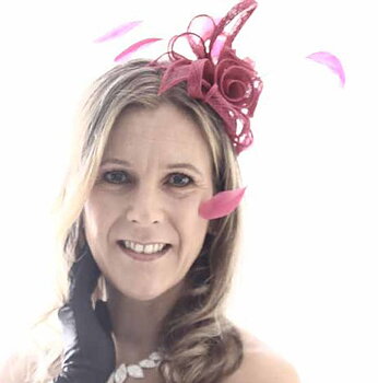 Fascinator bukett Cerice