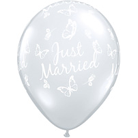 Genomskinlig Just Married ballong m fjäril 5 st