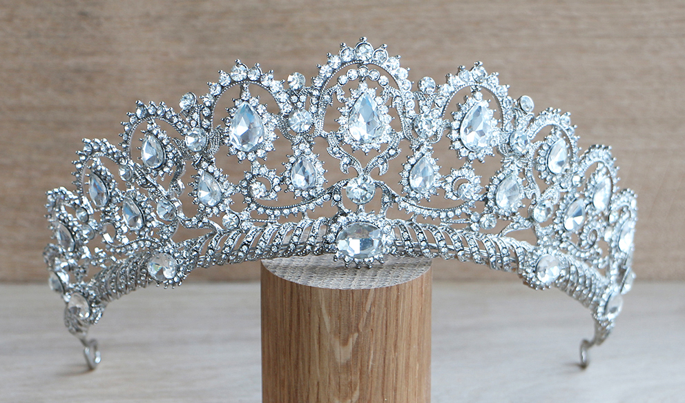 Tiara / hårsmycken