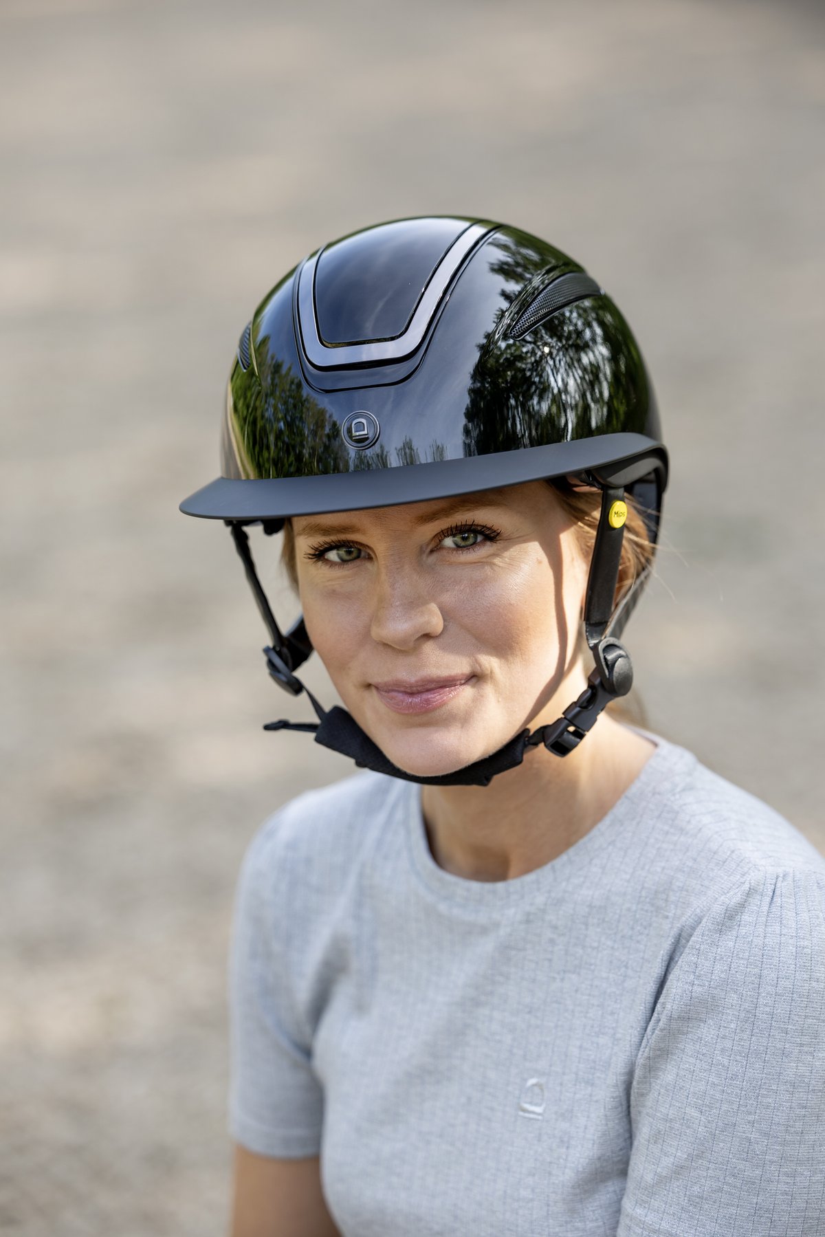 Equipage MIPS Guardian riding helmet Glossy Plain - Black - 3