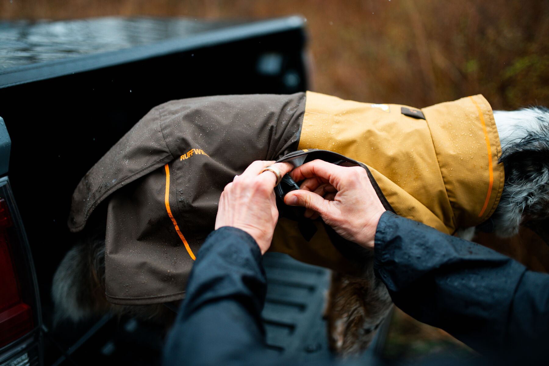 Ruffwear Sun Shower Regntäcke - Earth Brown - 10