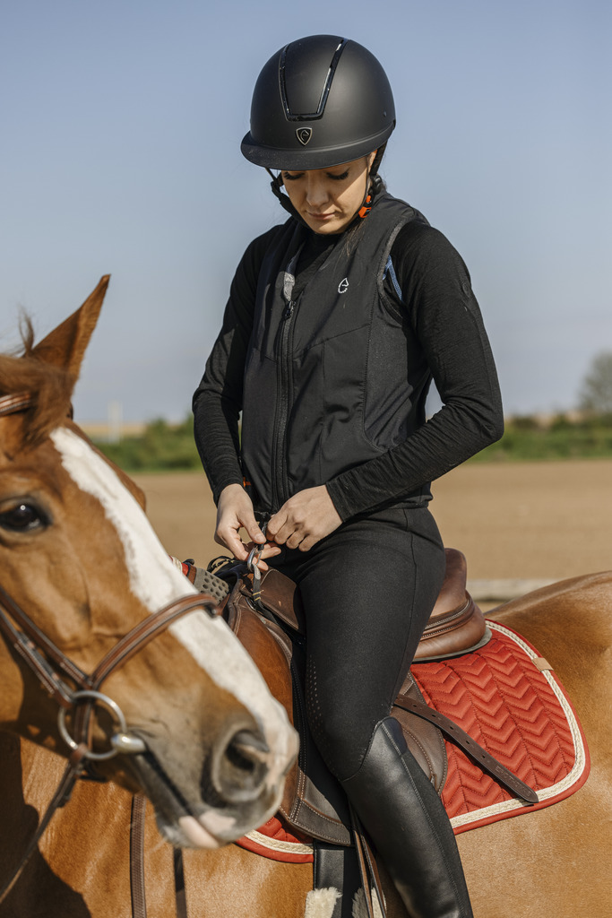 EQUITHEME 'Airsafe' Airbag Vest Black Tall - 4
