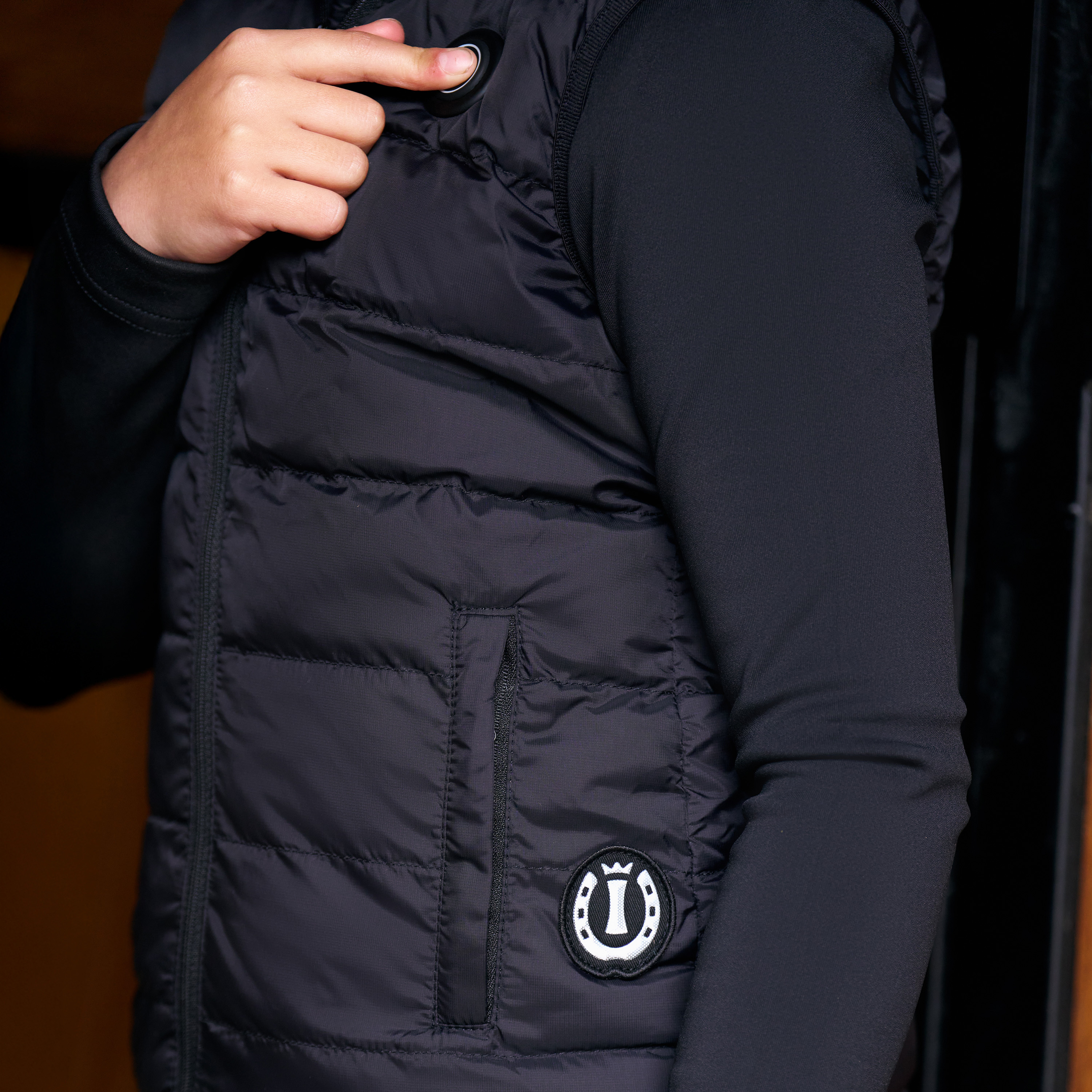 Imperial Riding Junior KIDS Uppvärmd väst - Svart - 4