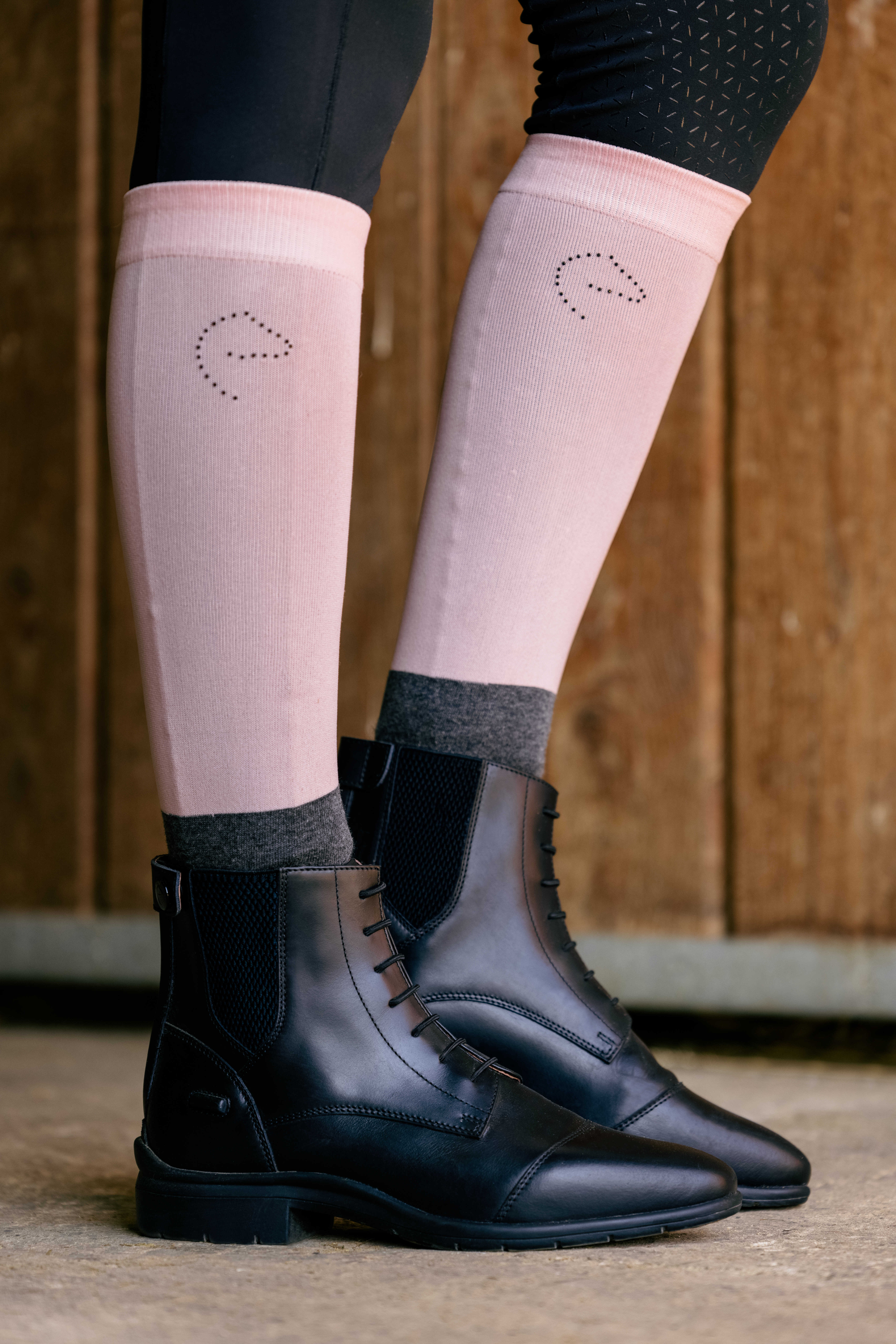Equitheme Sportliche Reitschuhe mit Schnürsenkeln und Reißverschluss Schwarz - 2