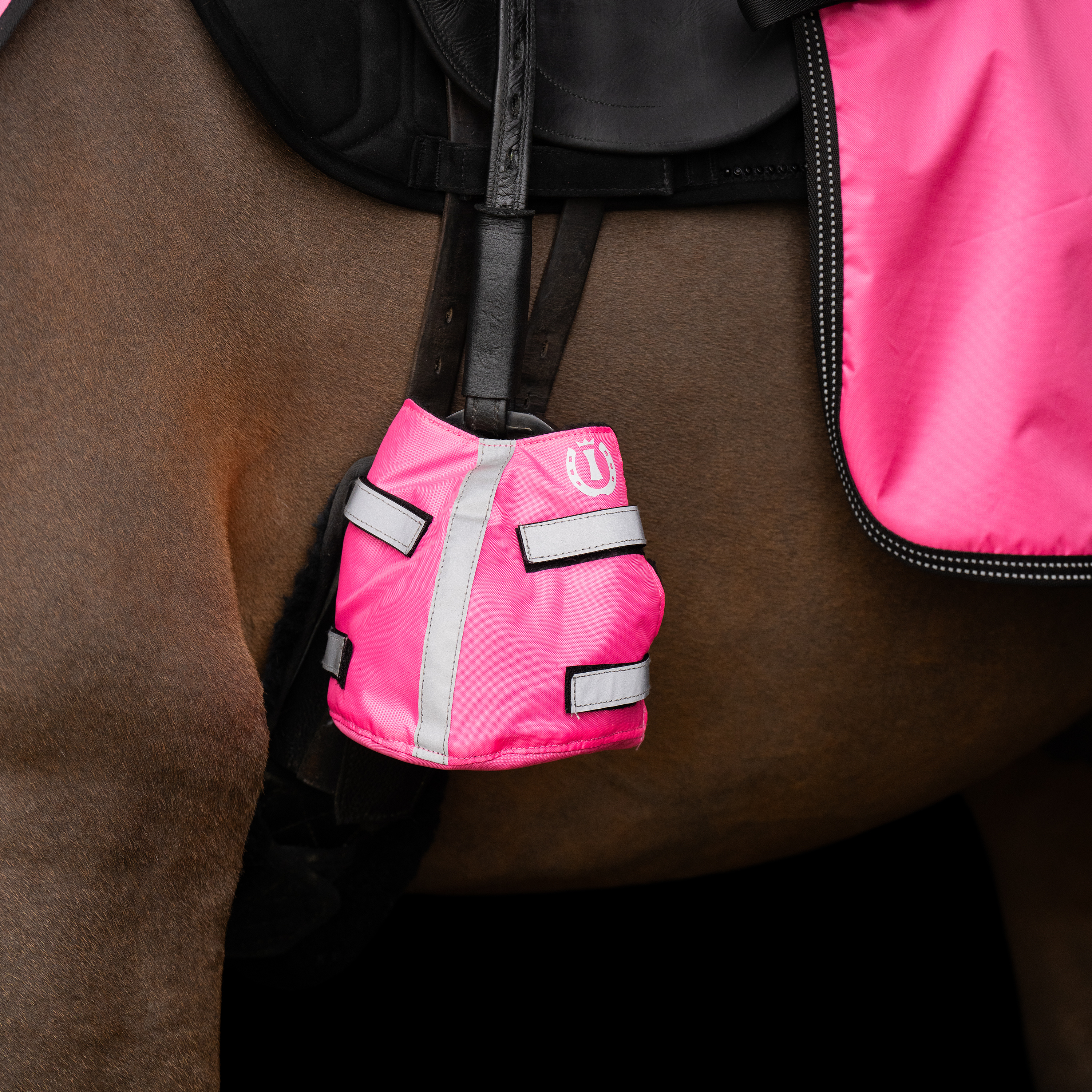 Imperial Riding Stirrup toe warmer Reflective, set of 2 pcs - Pink - 3