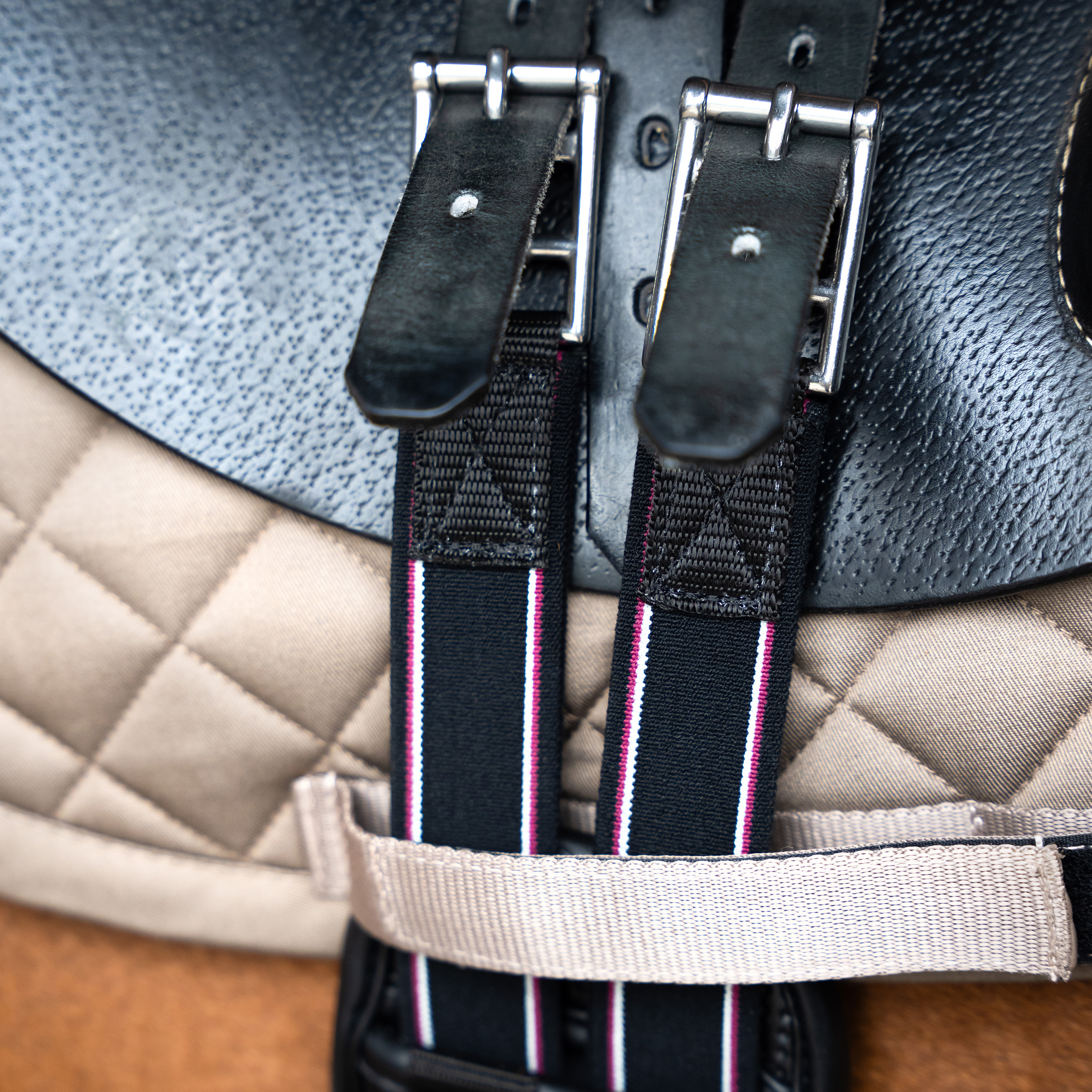 Imperial Riding Esteratsastusvyö ristikko hengittävä - Musta - 3