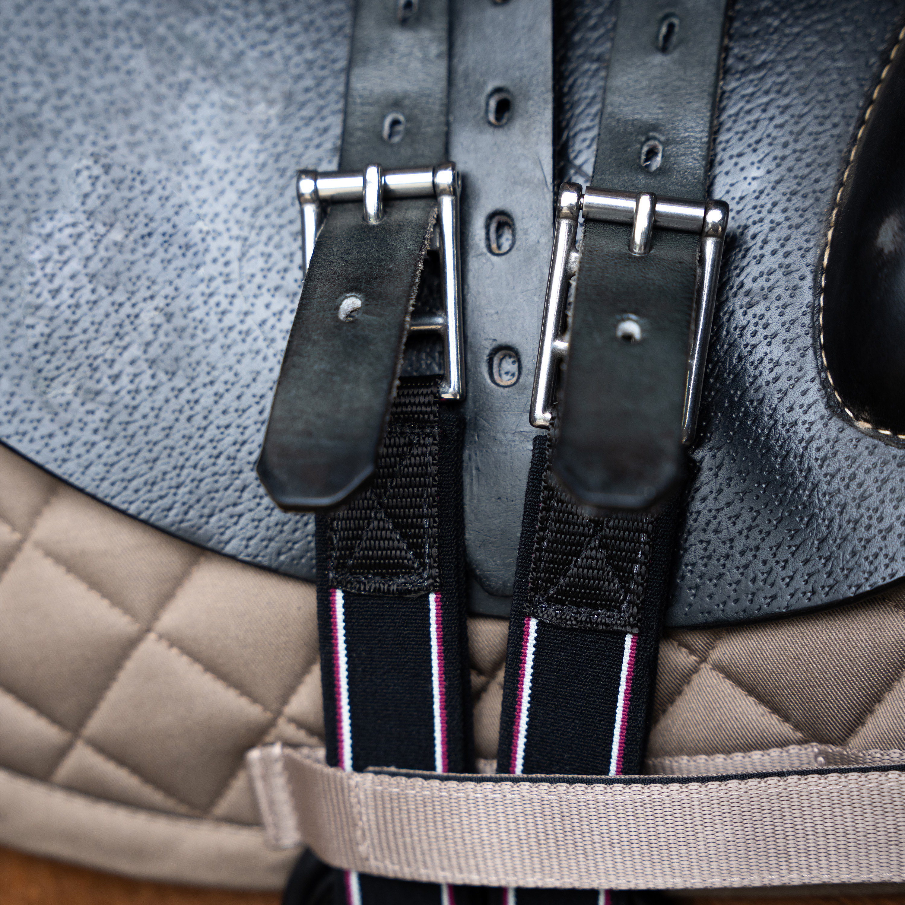 Imperial Riding Esteratsastusvyö Basic anatomic and breathable - Musta - 3