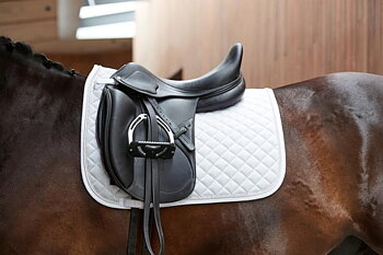 HorseGuard Milva Saddle Pad White, Koulu. 17