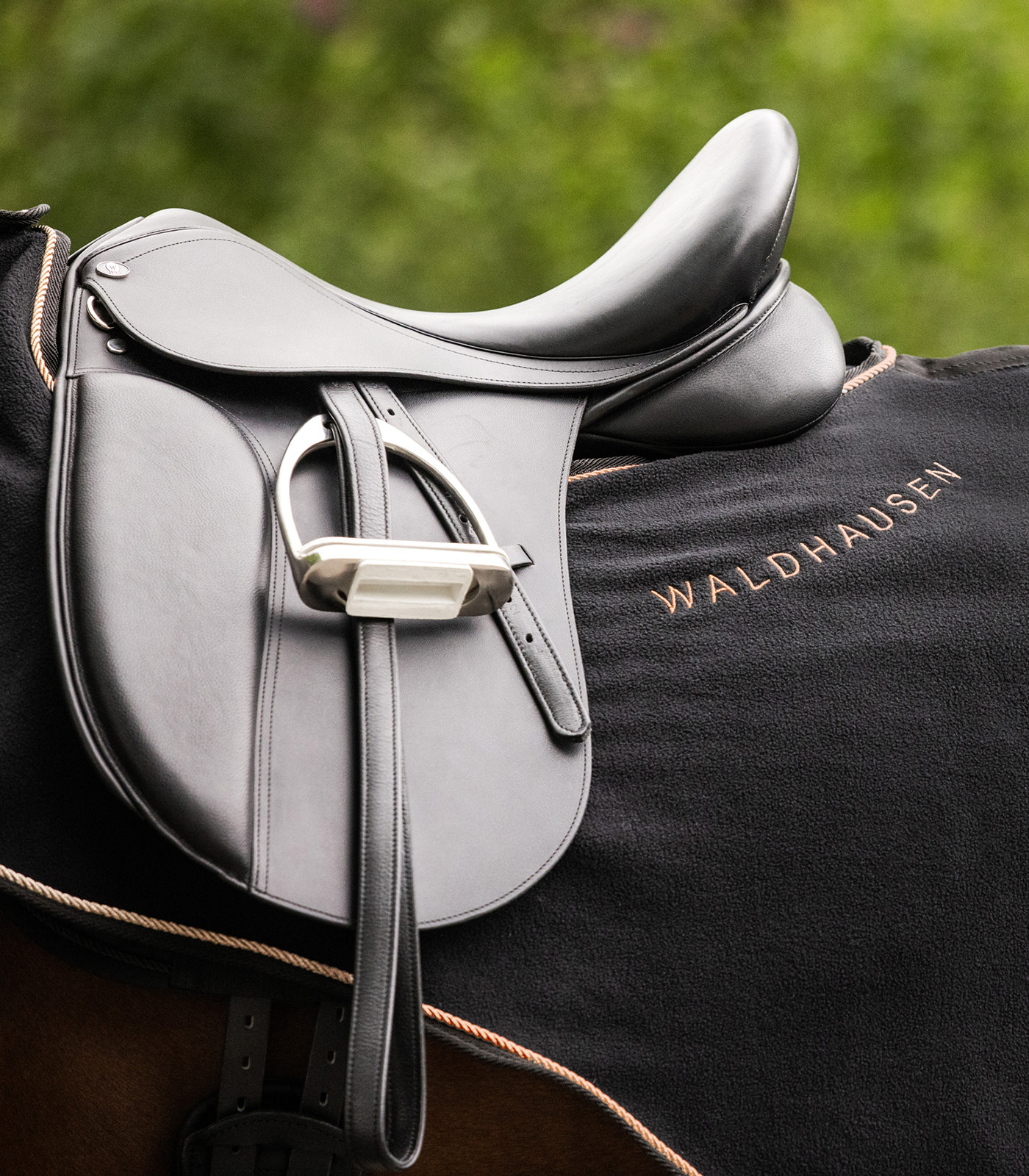 Waldhausen Modern Rosé Ratsastusloimi musta / ruusukulta - 2