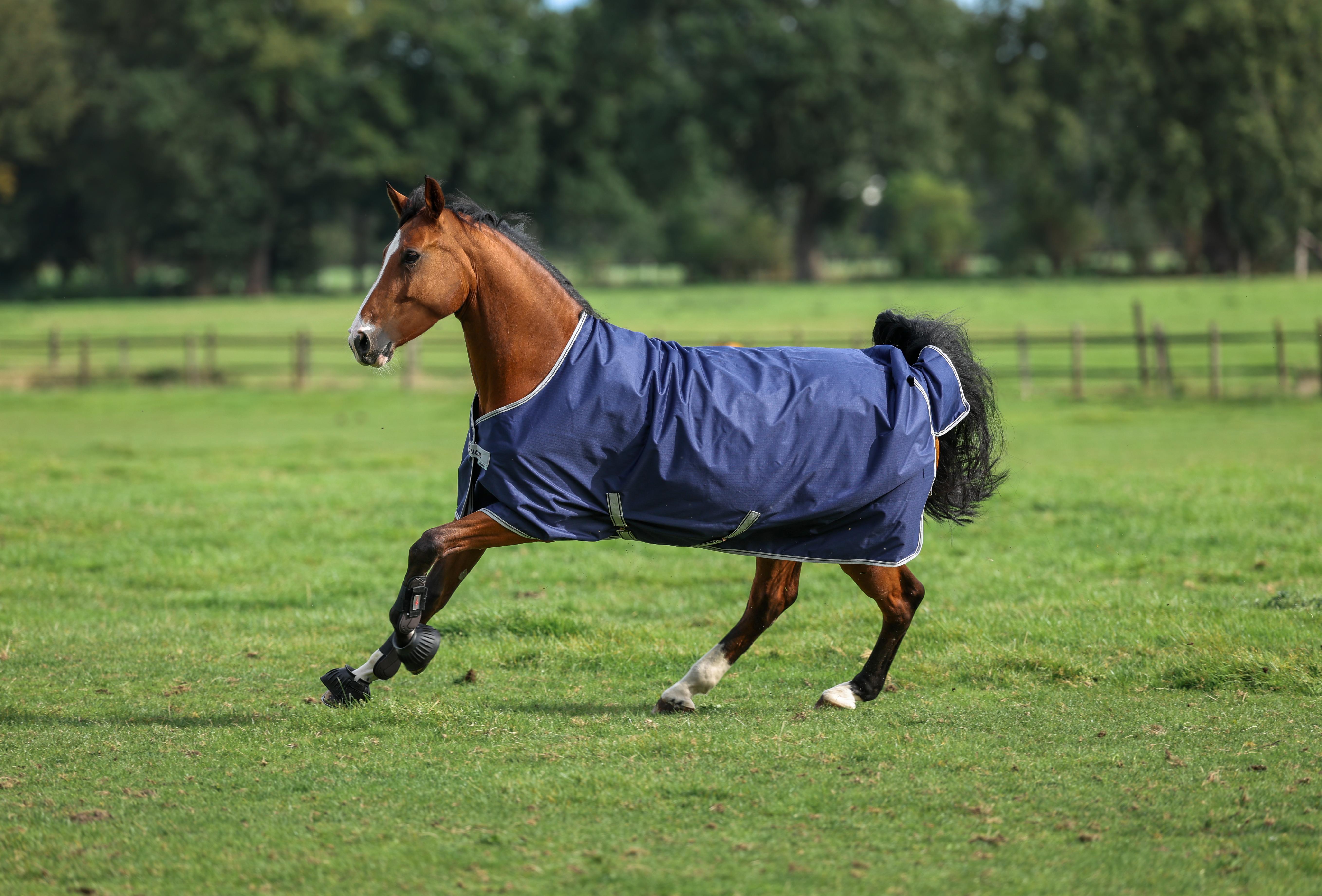 Bucas Freedom Turnout 300g Dekken- Navy/Silver (95)