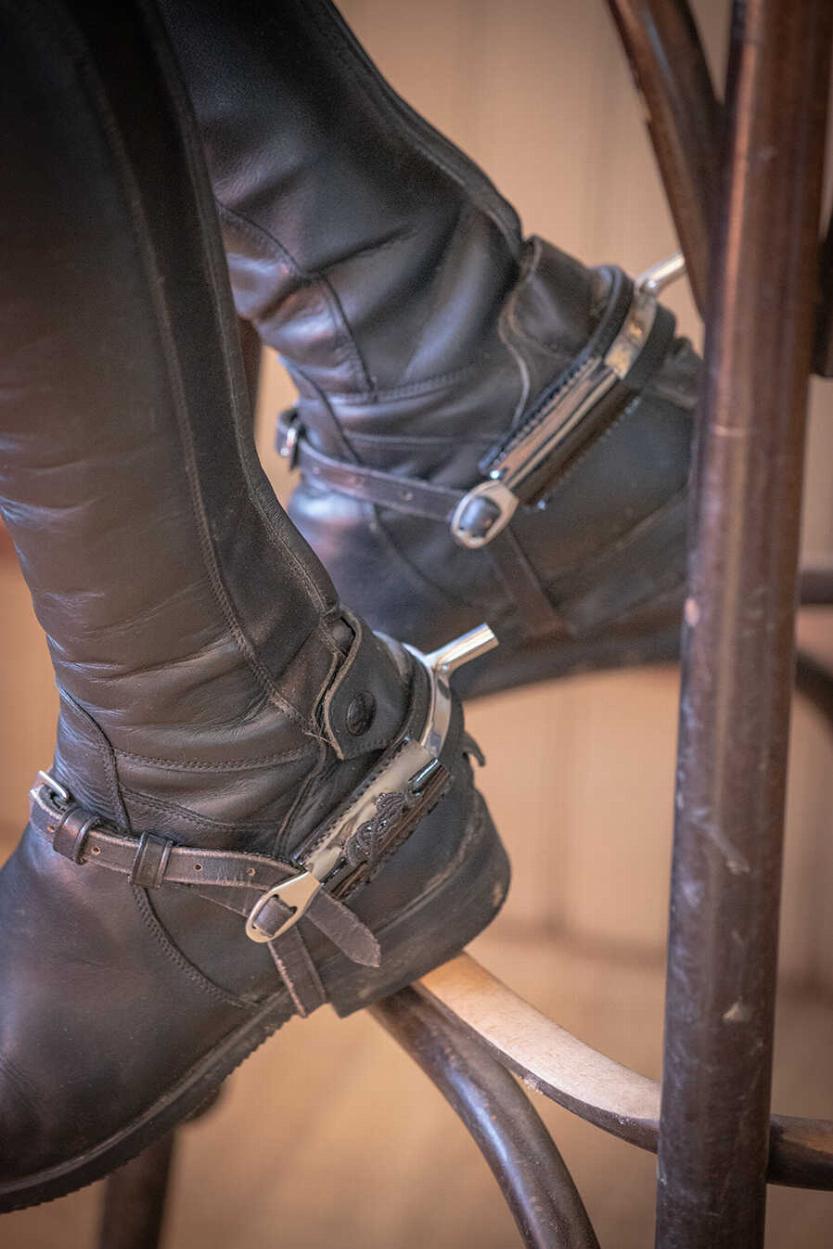 Penelope Spurs Spur Protectors Black