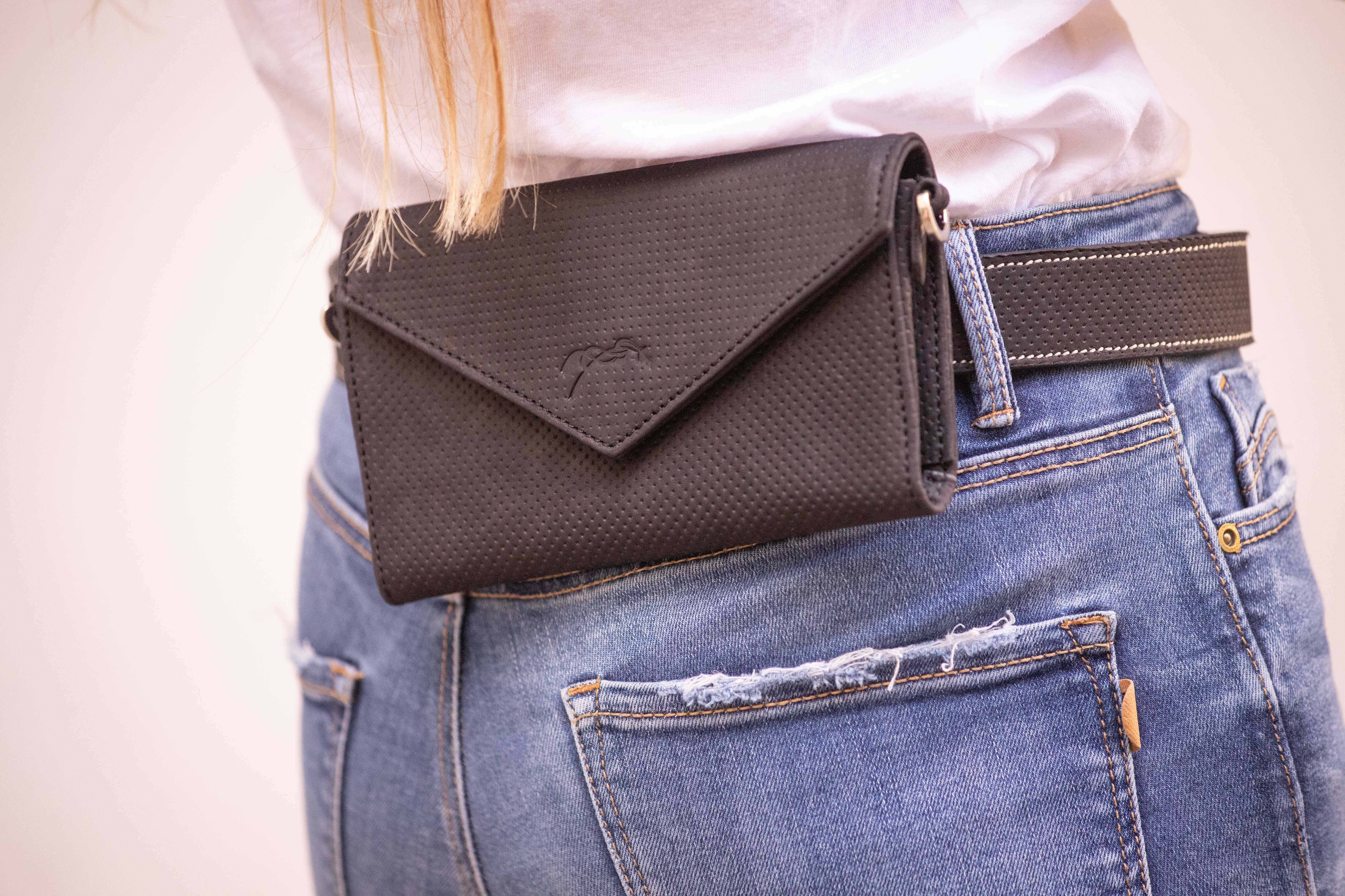 Pénélope Cell Phone Pocket Black - 11