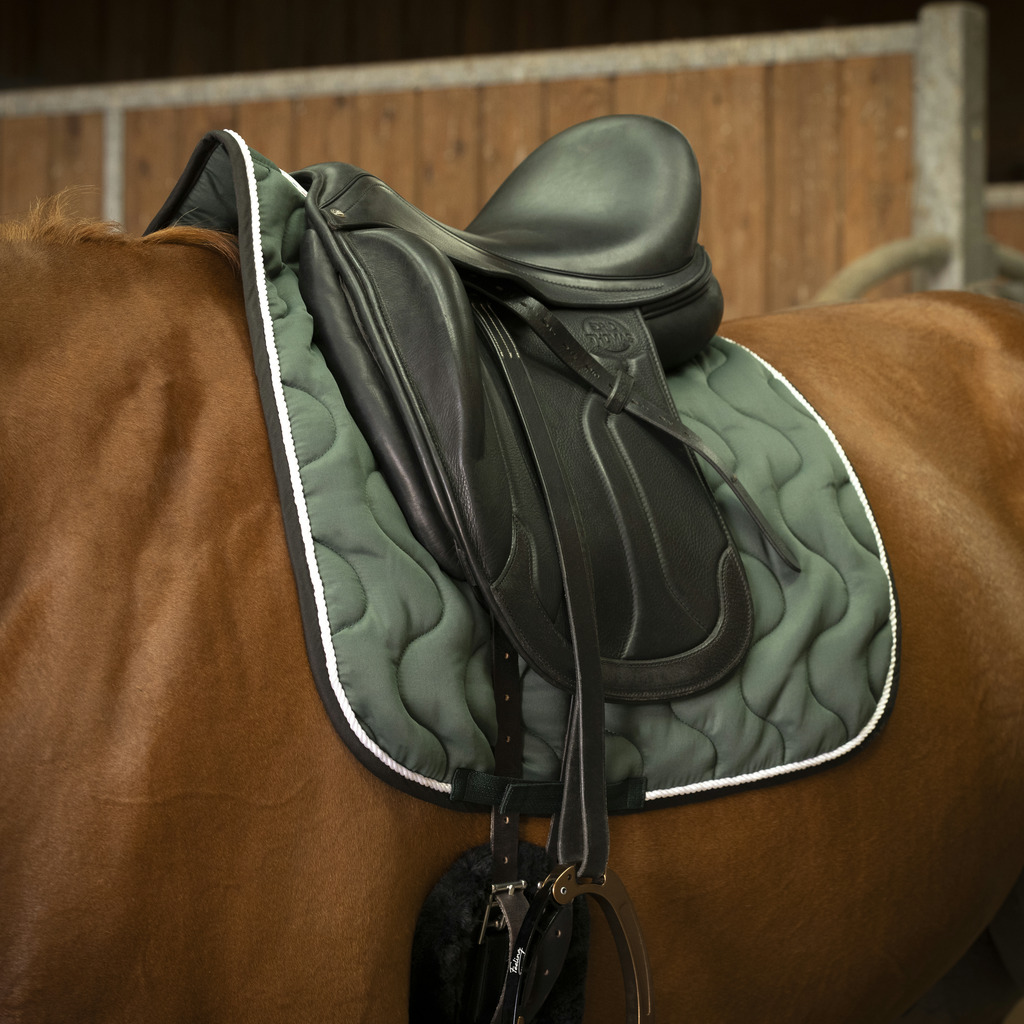 EQUITHEME Polyfun Saddle Pad Burgundy/Taupe - 2