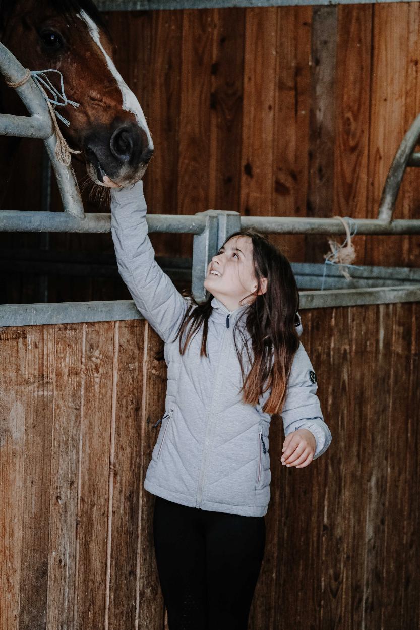 Equithème Kids Lara Quiltad Jacka Grå (8 år)