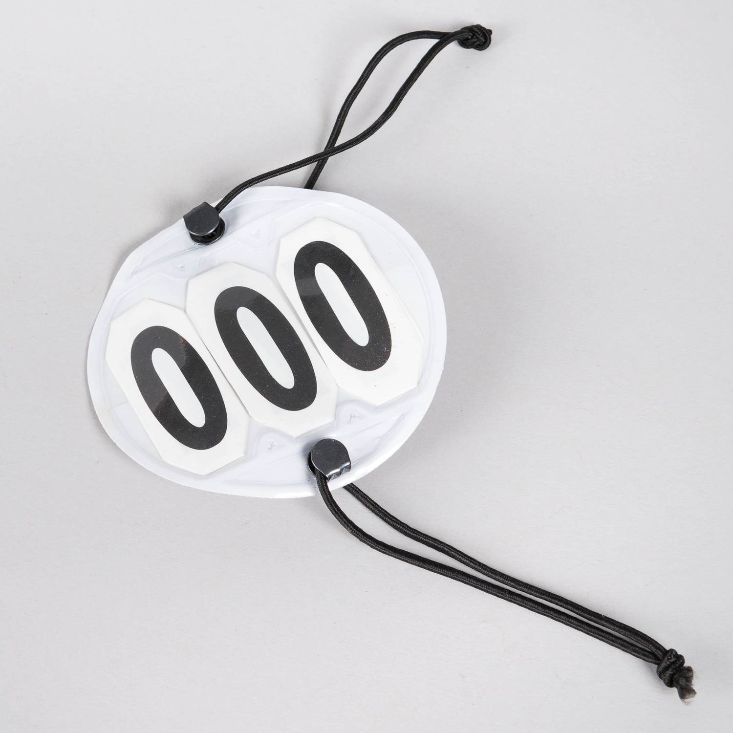 Globus Sport Show Number Holder Round
