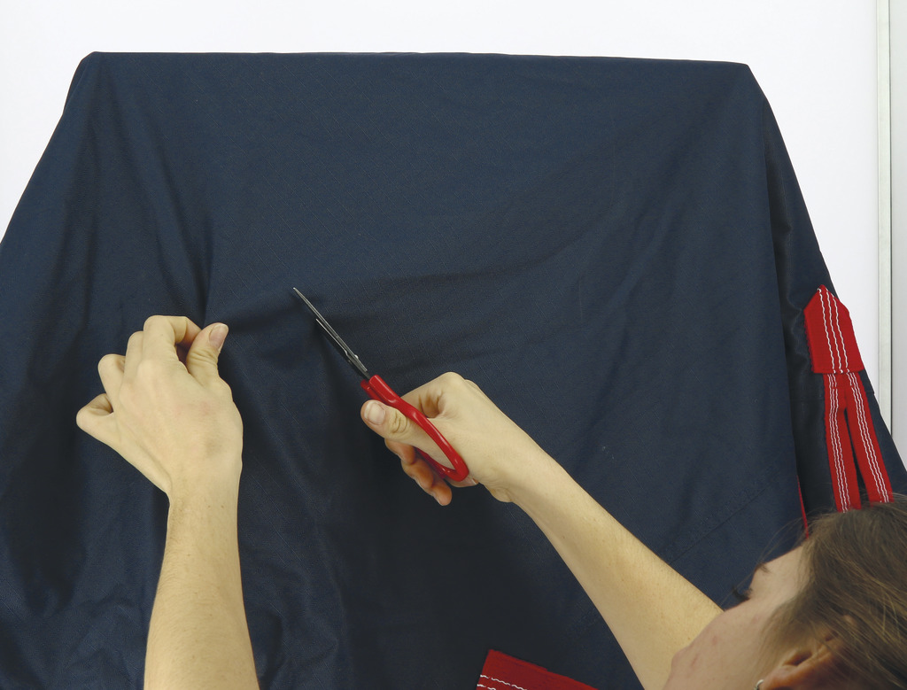 EQUITHEME Repair Kit For Horse Rugs - 2