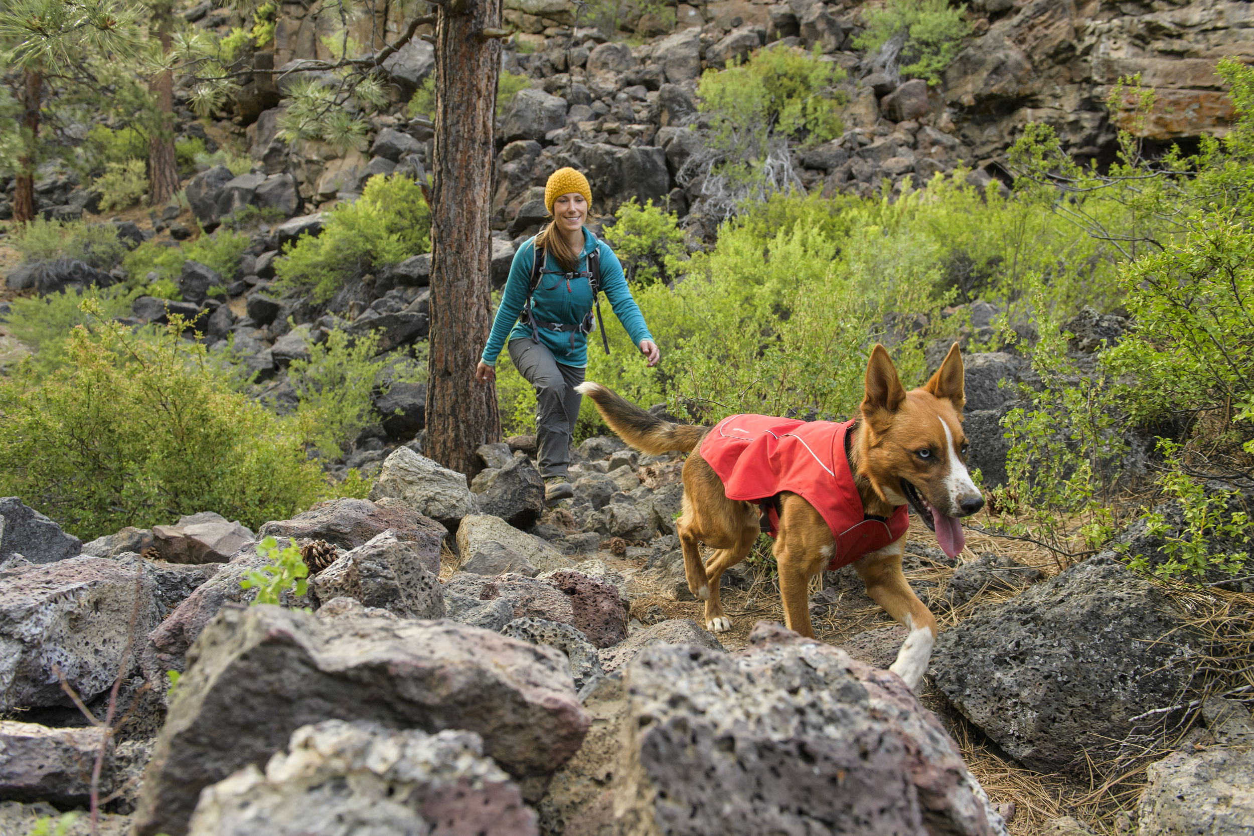 Ruffwear Overcoat Dog Vest - Red Currant - 6