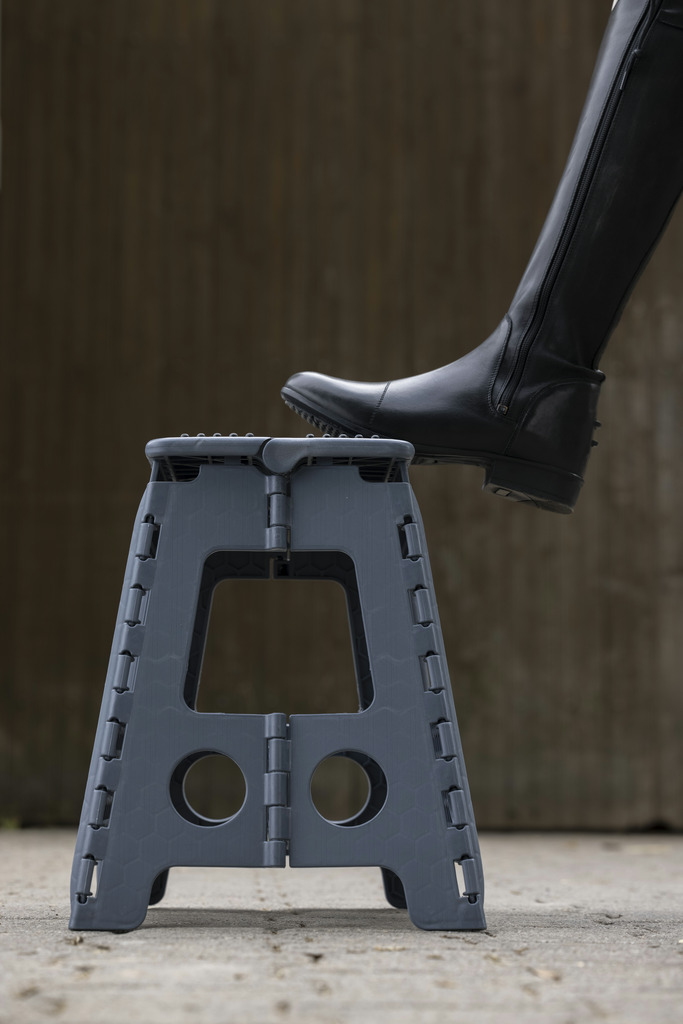 HIPPOTONIC Grip Folding Step Stool Grey