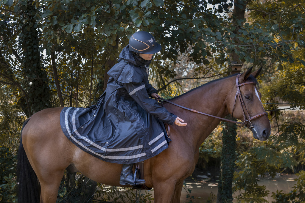 EQUITHEME 'RiderCoat' Sadetakki Musta - 3