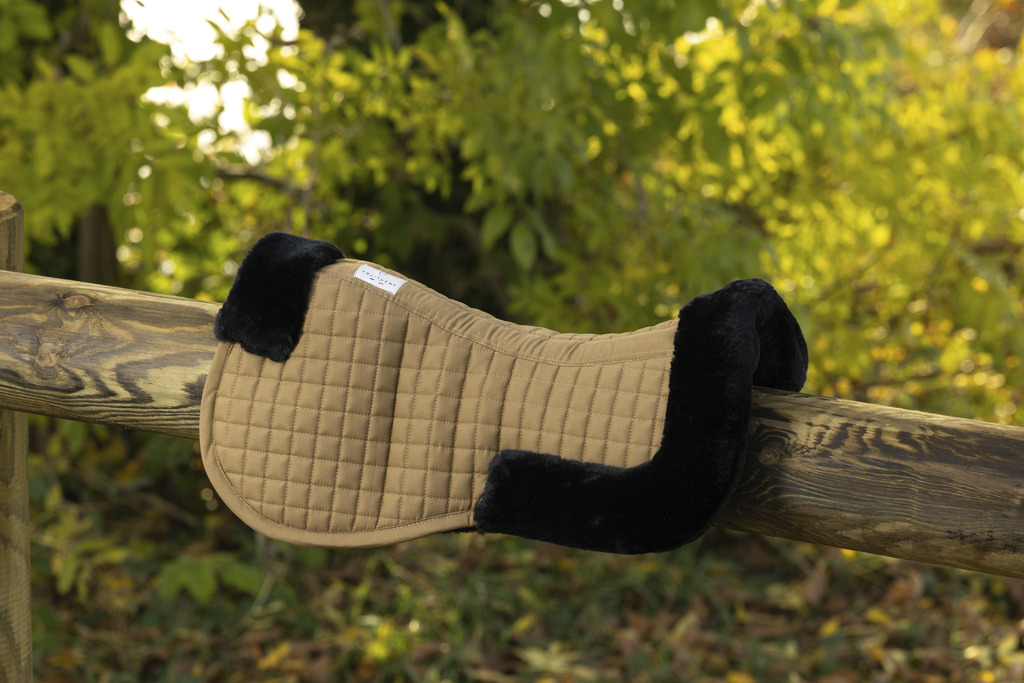 EQUITHEME Teddy Romaani Camel/Musta - Full size - 2