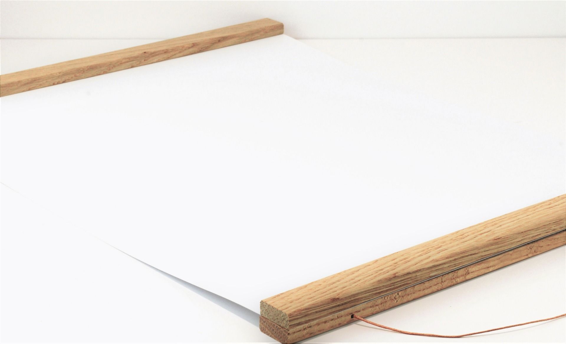 Poster Hanger -Ek Bredd 50 cm alt. 70 cm - 3