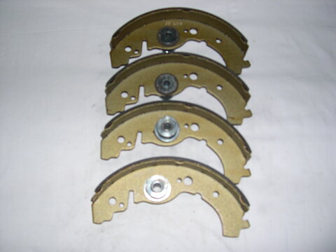 Bromsbacksats bak Lada 1500, 1600