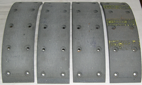 Bromsbandsats 75x300mm