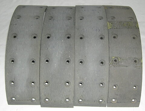Bromsbandsats 76x400mm