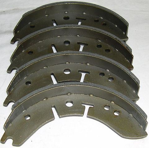Bromsbackar 8"